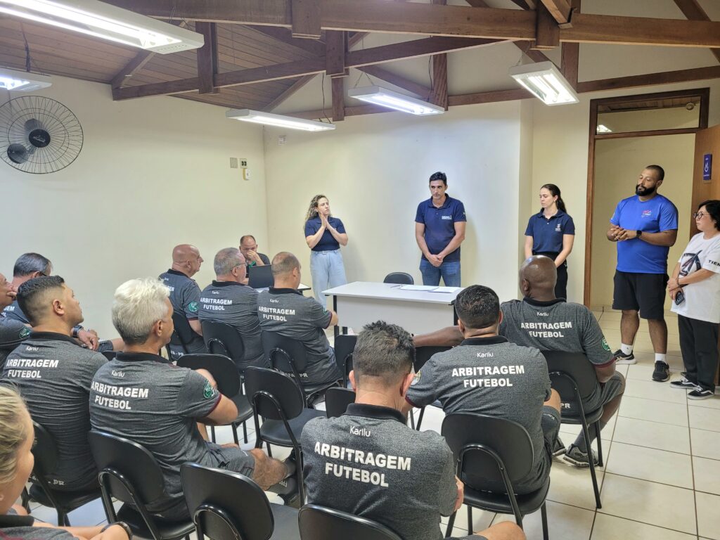 Reunião de árbitros inicia “Bom de Bola” em Ribeirão do Pinhal
