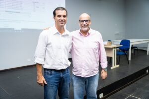 Cerimônia reconduz REITOR e empossa o VICE-reitor da UENP
