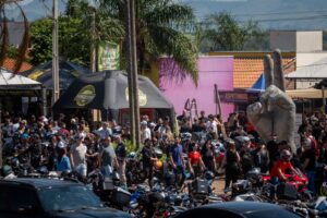Em Carlópolis, Encontro reúne milhares DE motociclistas