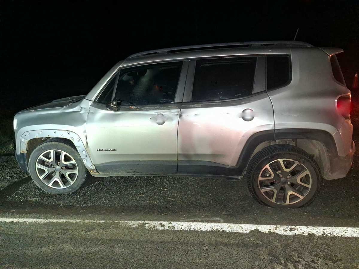 Colisão entre Jeep Renegade e moto deixa ferido na PR-272
