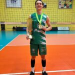 Jacarezinho revela talentos no voleibol